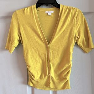 NY&Co short sleeved gold/yellow sweater cropped. Size small.